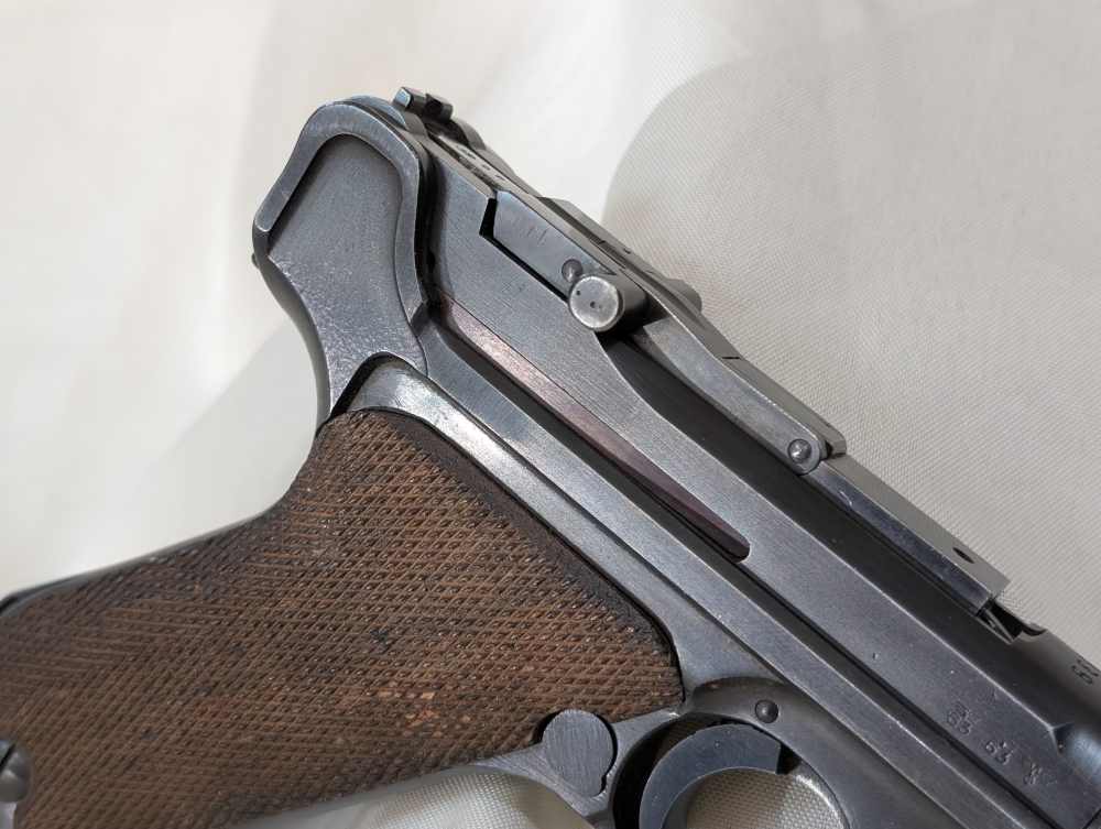 COLLECTOR: Mauser-Werke Luger with Erma/77 .22 kit-img-15