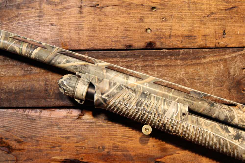 Benelli SuperNova 12 gauge 3.5" Chamber 28" bbl Camo Wrap-img-11