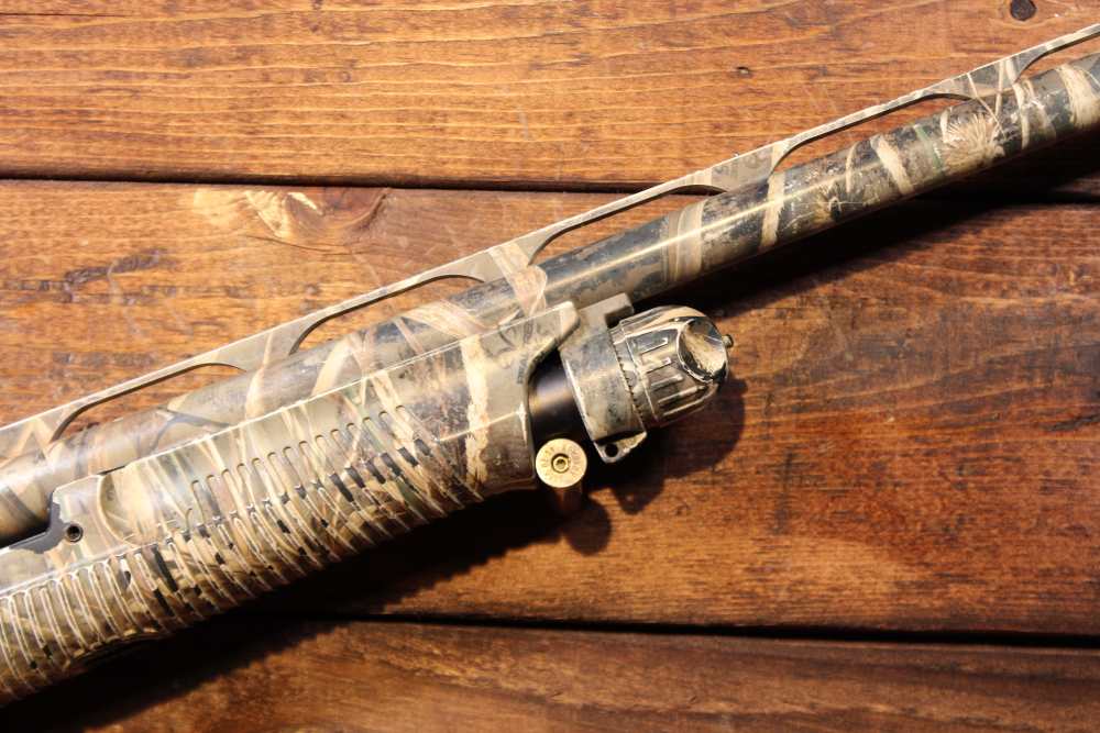 Benelli SuperNova 12 gauge 3.5" Chamber 28" bbl Camo Wrap-img-6