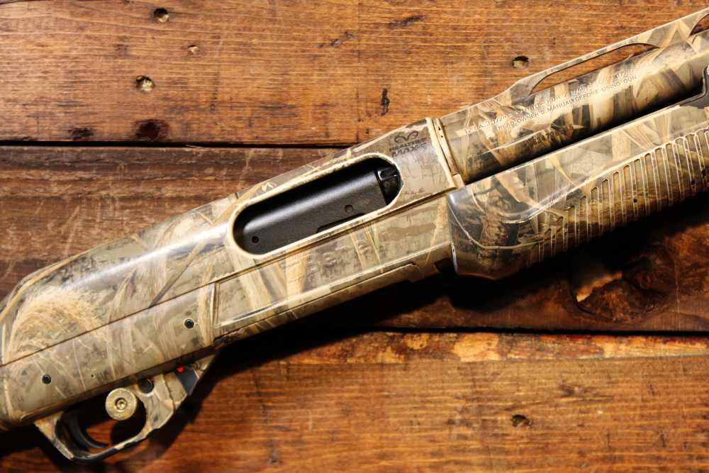 Benelli SuperNova 12 gauge 3.5" Chamber 28" bbl Camo Wrap-img-4