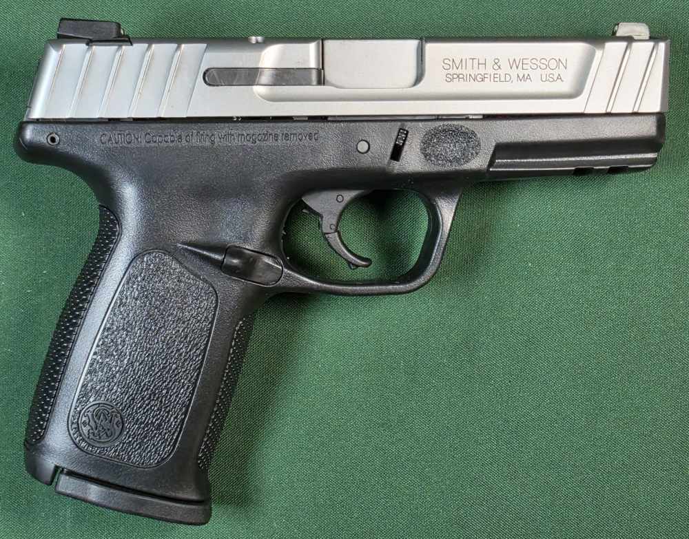 Smith & Wesson SD9VE-img-2