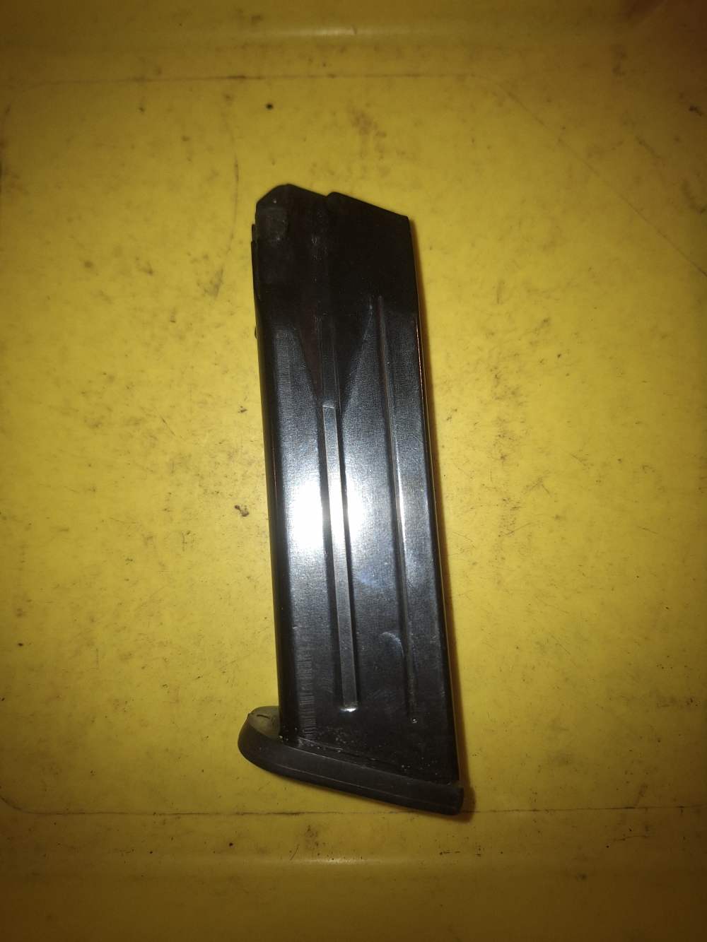 2 heckler and koch usp 45 magazines -img-1