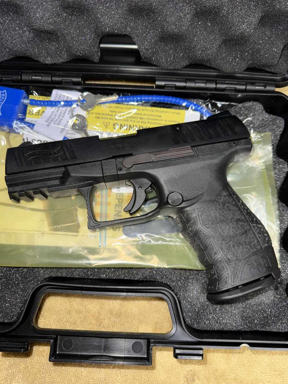 Walther PPQ 22 pistol W/ case, papers and accessories 2 mags-img-0