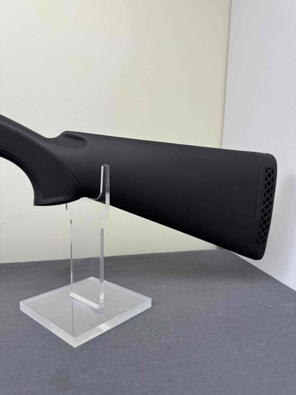 Mossberg SA-20 Semi-Auto shotgun chambered in 20 gauge-img-15