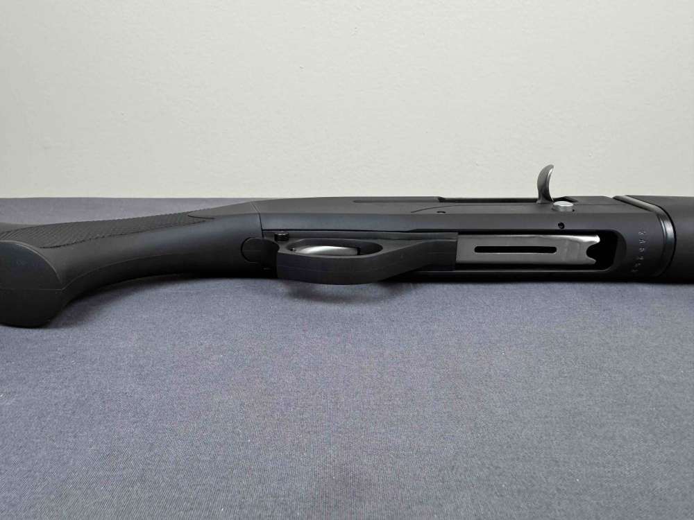 Mossberg SA-20 Semi-Auto shotgun chambered in 20 gauge-img-23