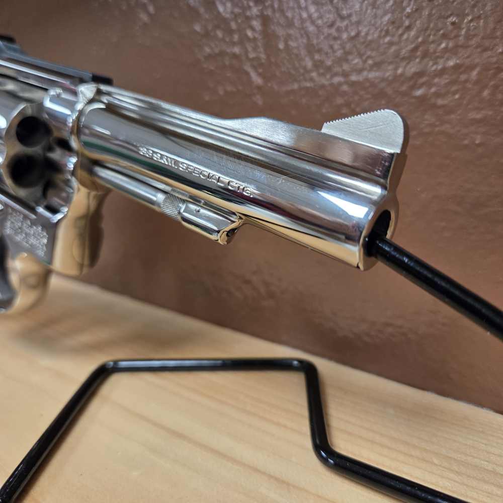 Smith & Wesson Model 15-4 Combat Masterpiece .38 Special -img-6