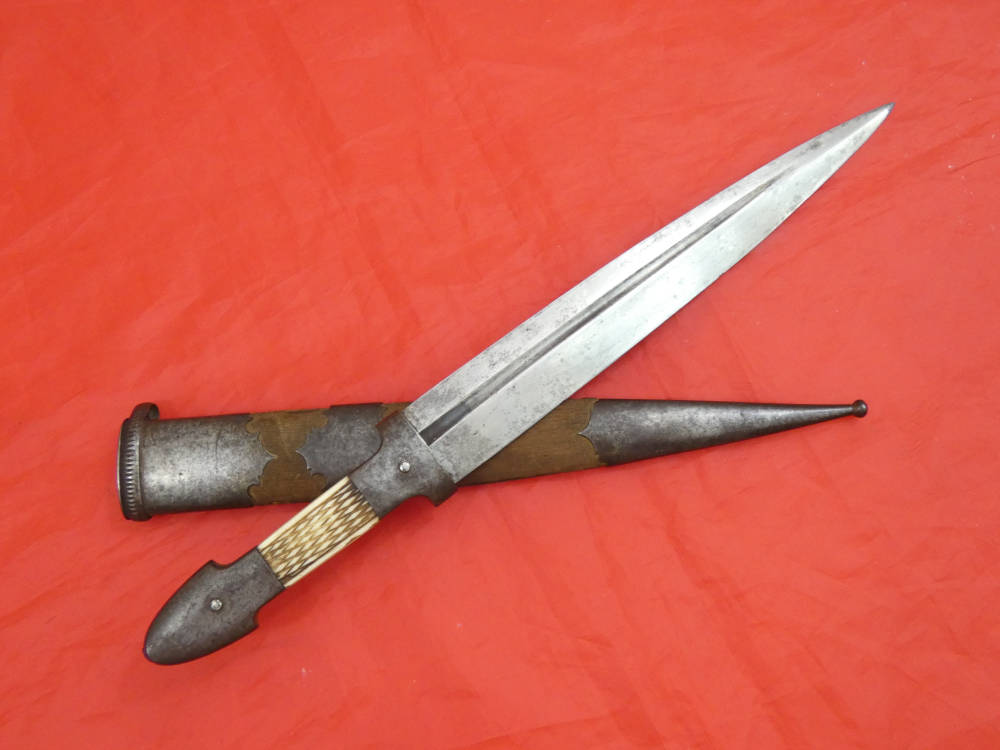 RARE ANTIQUE IMPERIAL RUSSIAN HUNTING DAGGER KINDJAL ZLATOUST 19 century-img-0