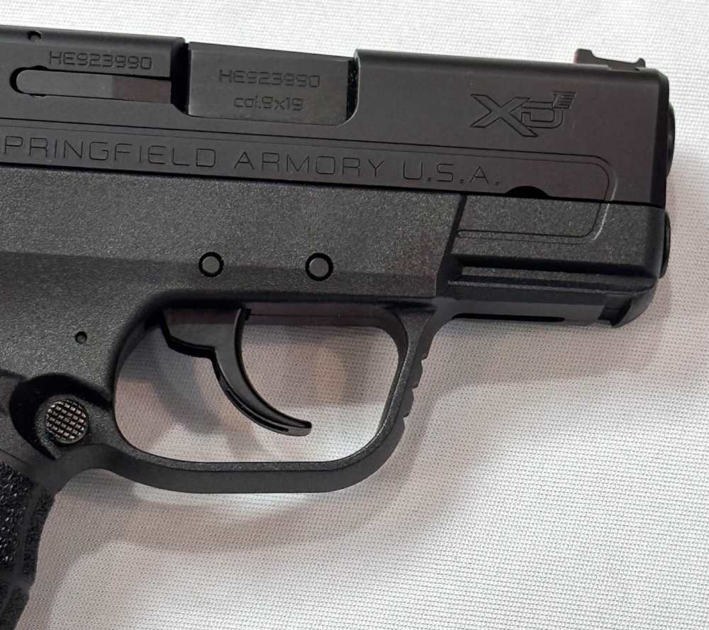 Springfield XD-E 3.3, 9mm, 4 Mags, Lightly Used!-img-5