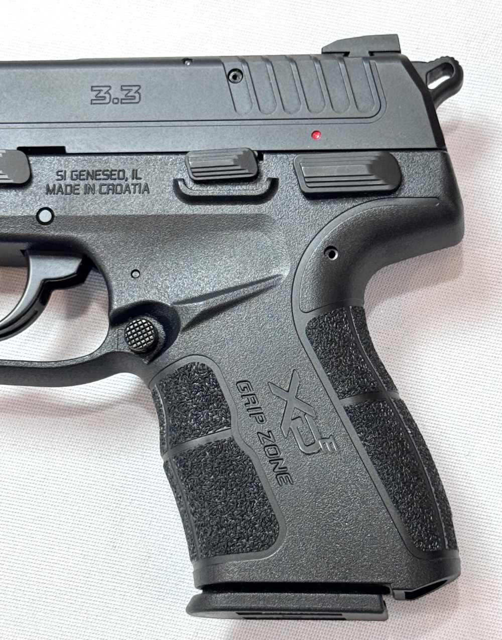 Springfield XD-E 3.3, 9mm, 4 Mags, Lightly Used!-img-1