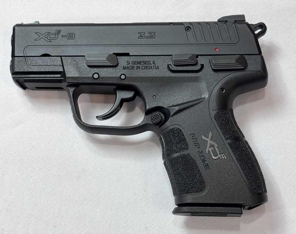 Springfield XD-E 3.3, 9mm, 4 Mags, Lightly Used!-img-0
