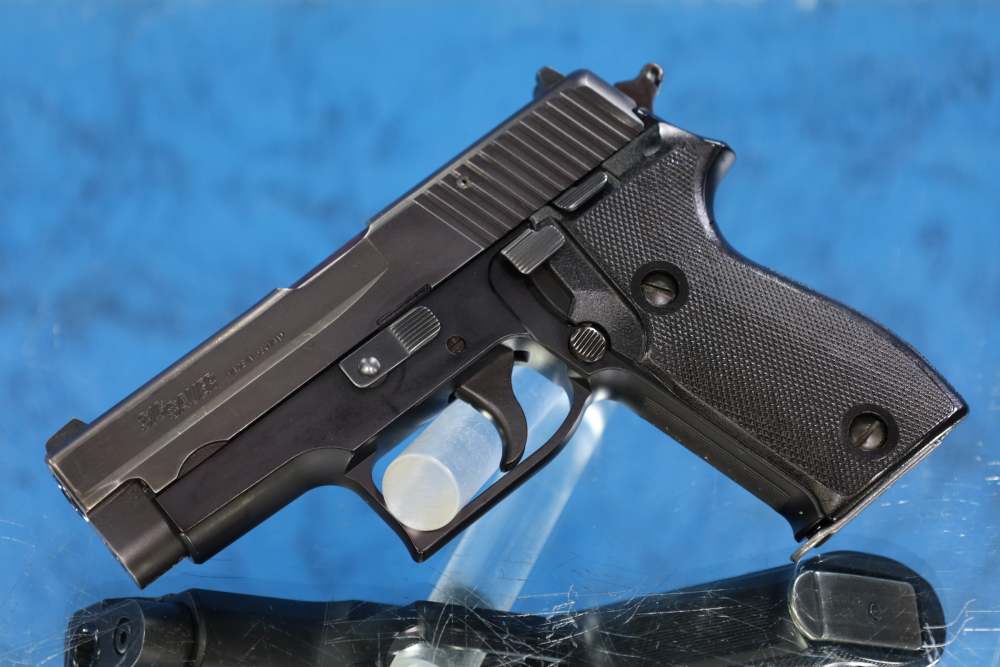 Sig Sauer P6 9mm Nordrhein Westfalen Police Marked Made in Germany with Box-img-2