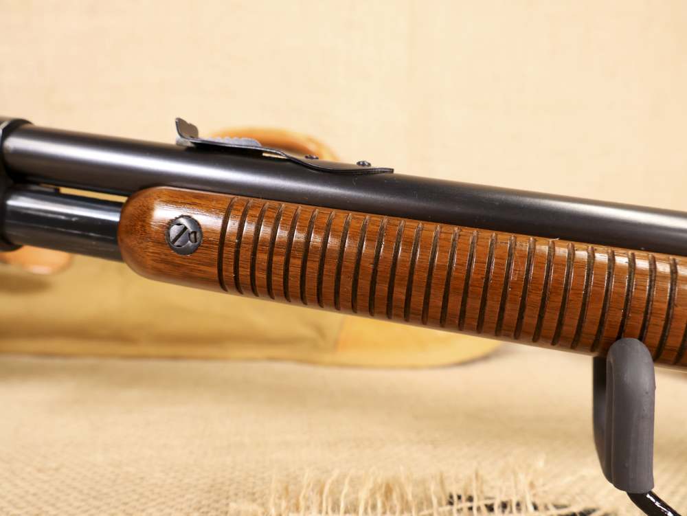 Remington The Fieldmaster Model 121, .22S/L/LR Pump-Action Rifle Mfg. 1946-img-4