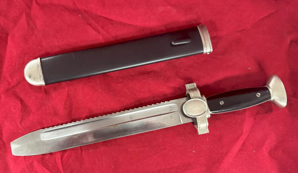 WWII German Red Cross dagger-img-4