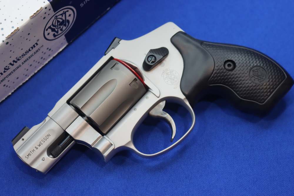 Smith & Wesson S&W 632 UC TITAMIUM Revolver 32 H&R MAG Ultimate Carry 14350-img-1