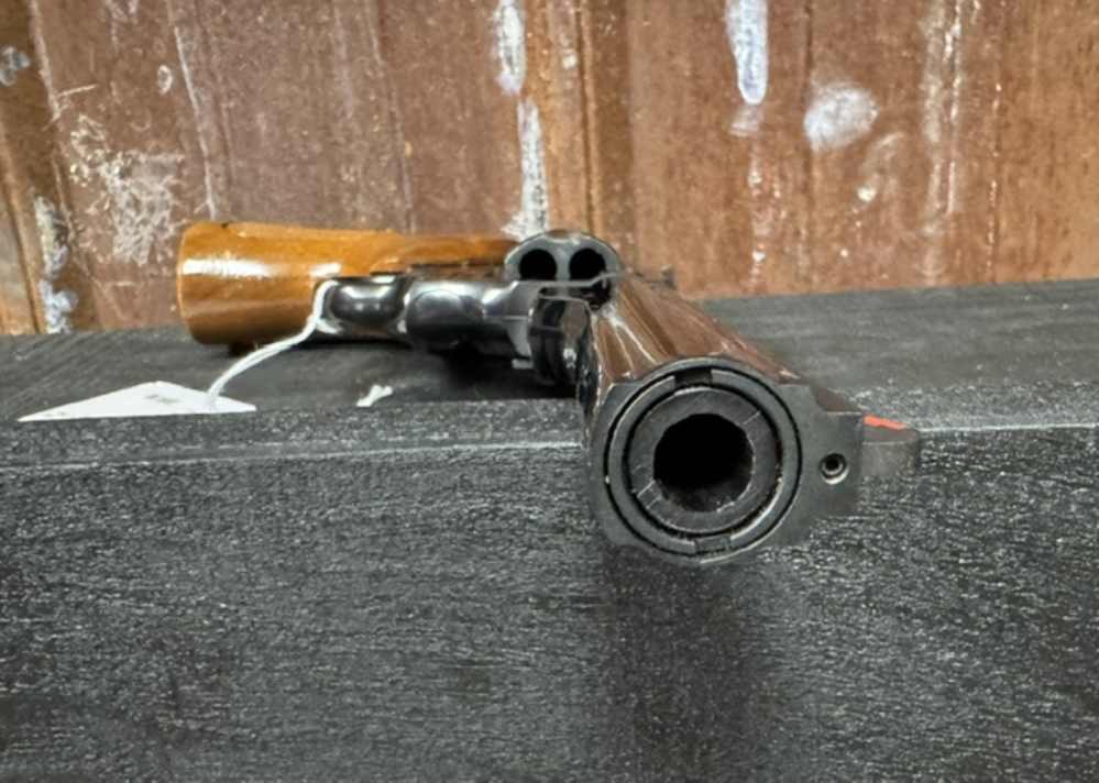 DAN WESSON .357 MAG WITH 6" BARREL, ORIG. BOX AND LEATHER HOLSTER-img-2
