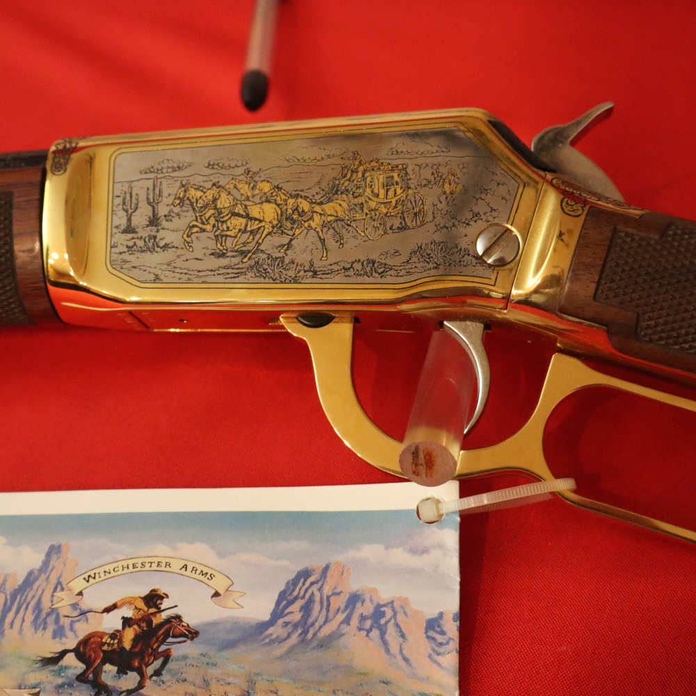 WINCHESTER 9422 WACA TRAPPER Gold Engraved-img-21