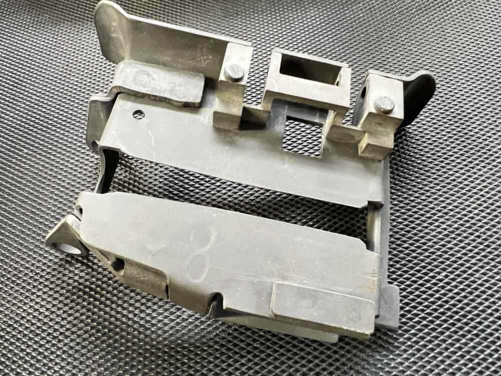 M60 feed tray, stripped, NOS-img-4