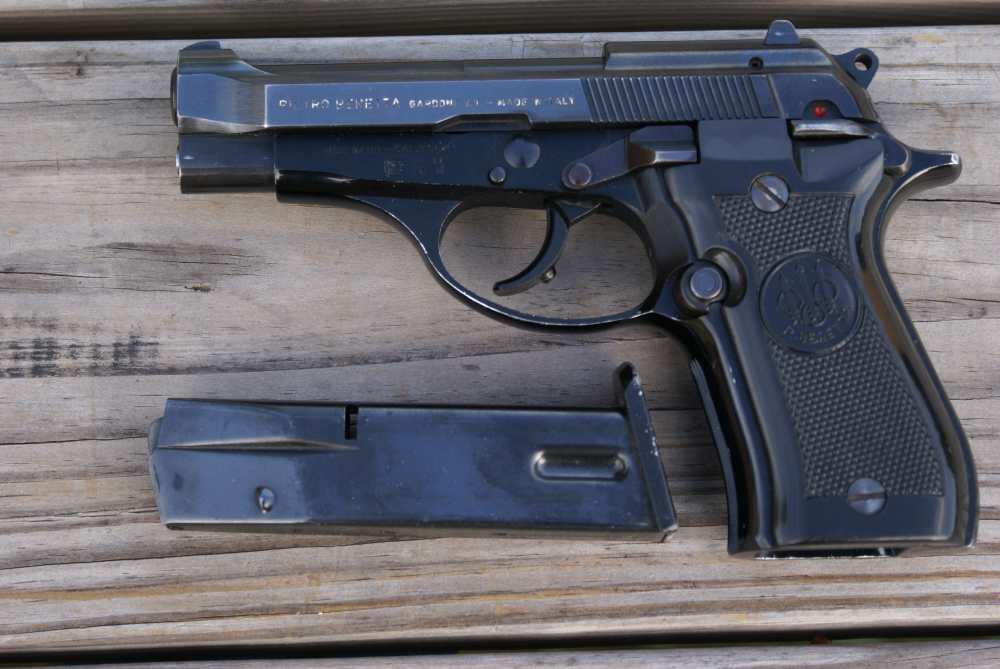 Beretta Model 84 BB .380ACP Pistol w/ 1 13rd Magazine -img-0