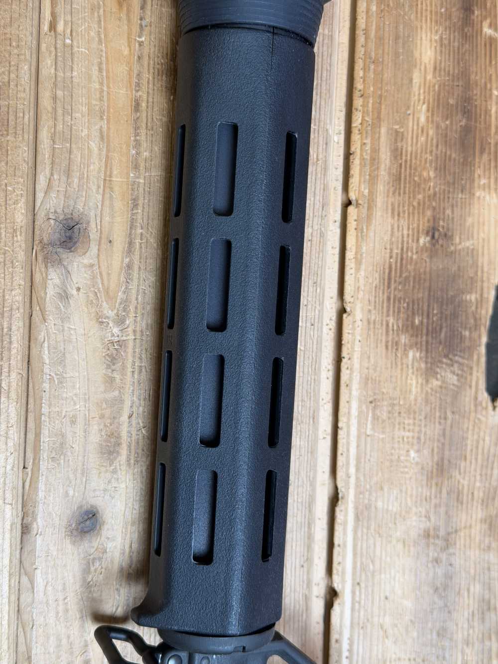 Springfield Armory SAINT 5.56 NATO Rifle W/Case-img-2