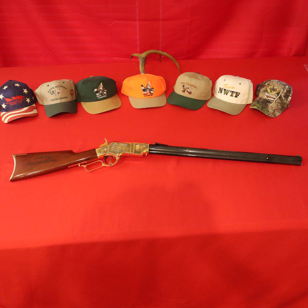 UBERTI-HENRY (1866 CARBIN) American  Buffalo Tribute "SPLITTING THE HERD"-img-0