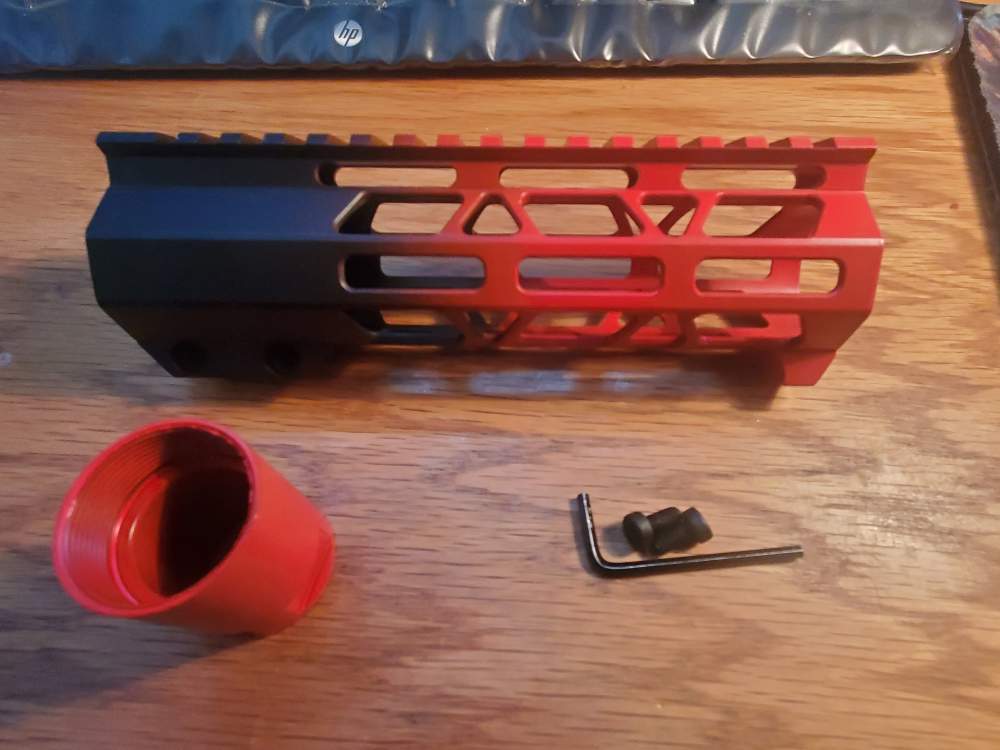 7" Cerakote Red/Black Gradient M-lok Handguard-img-1