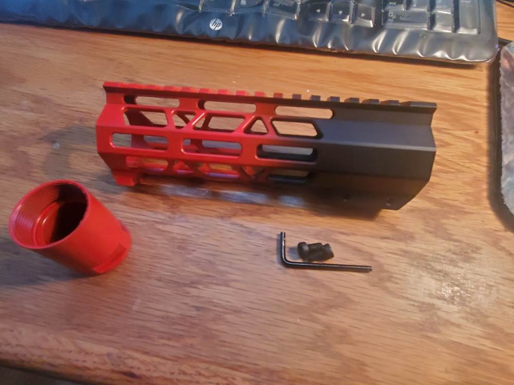 7" Cerakote Red/Black Gradient M-lok Handguard-img-3