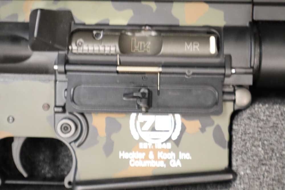 1/500 HECKLER & KOCH RIFLE 81001005 75th Ann. H&K MR762 Flecktarn 7.62 NATO-img-11