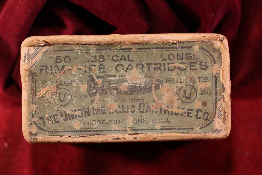 Union Metallic Arms .38 Long Rimfire - Antique box with 15 Rounds-img-0