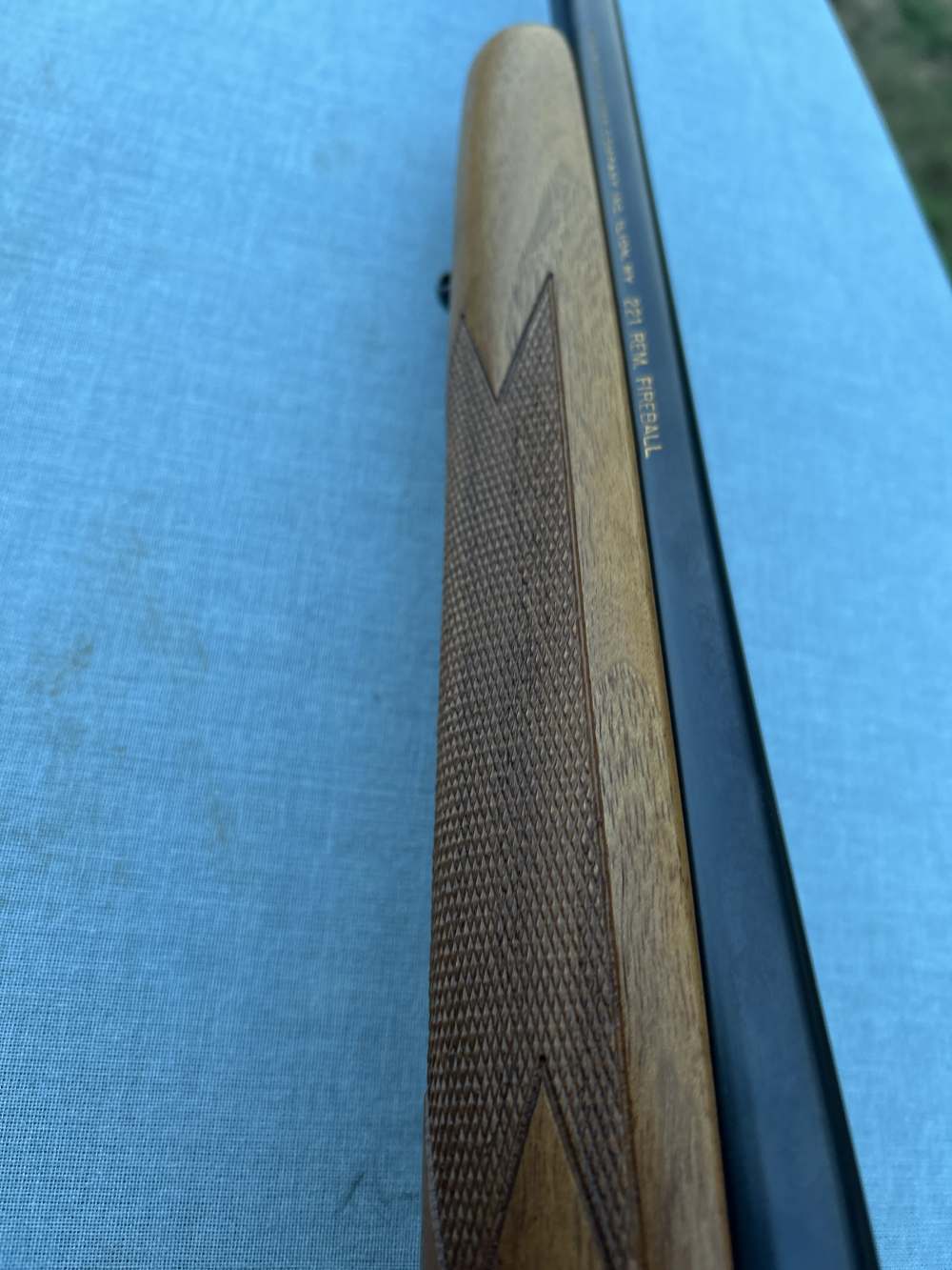 Remington 700 Classic .221 Fireball with rings and bases like new Condition-img-6