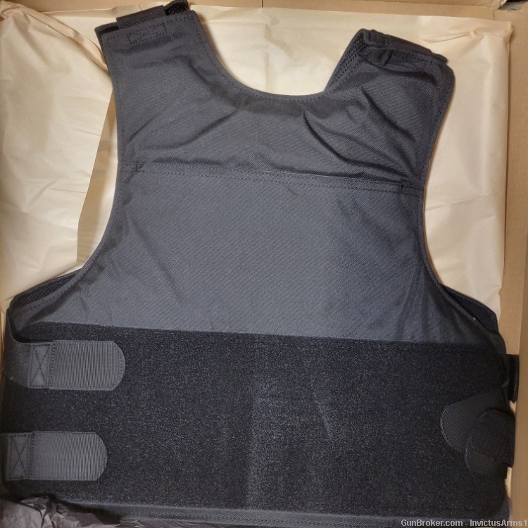 New SafeLife Concealable Enhanced MultiThreat Ballistic BodyArmor Lvl IIIA+-img-1