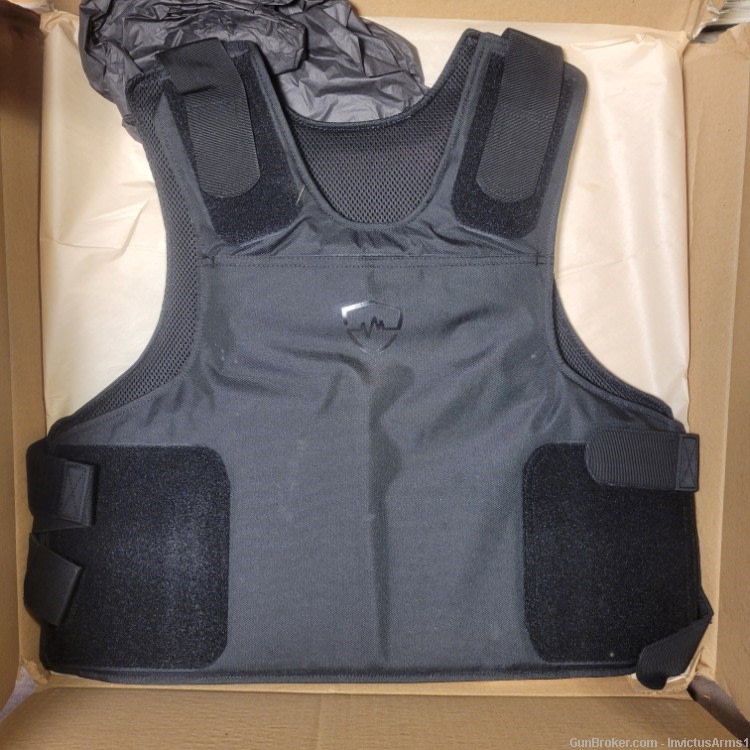 New SafeLife Concealable Enhanced MultiThreat Ballistic BodyArmor Lvl IIIA+-img-0