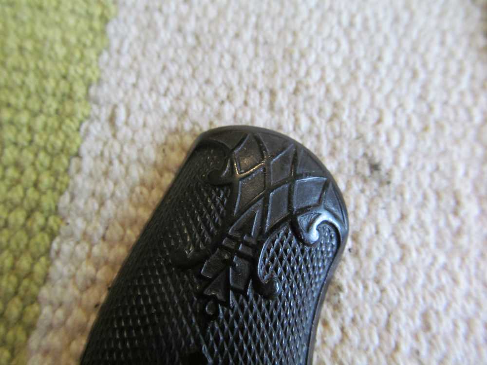 Antique Revolver Grips-img-1