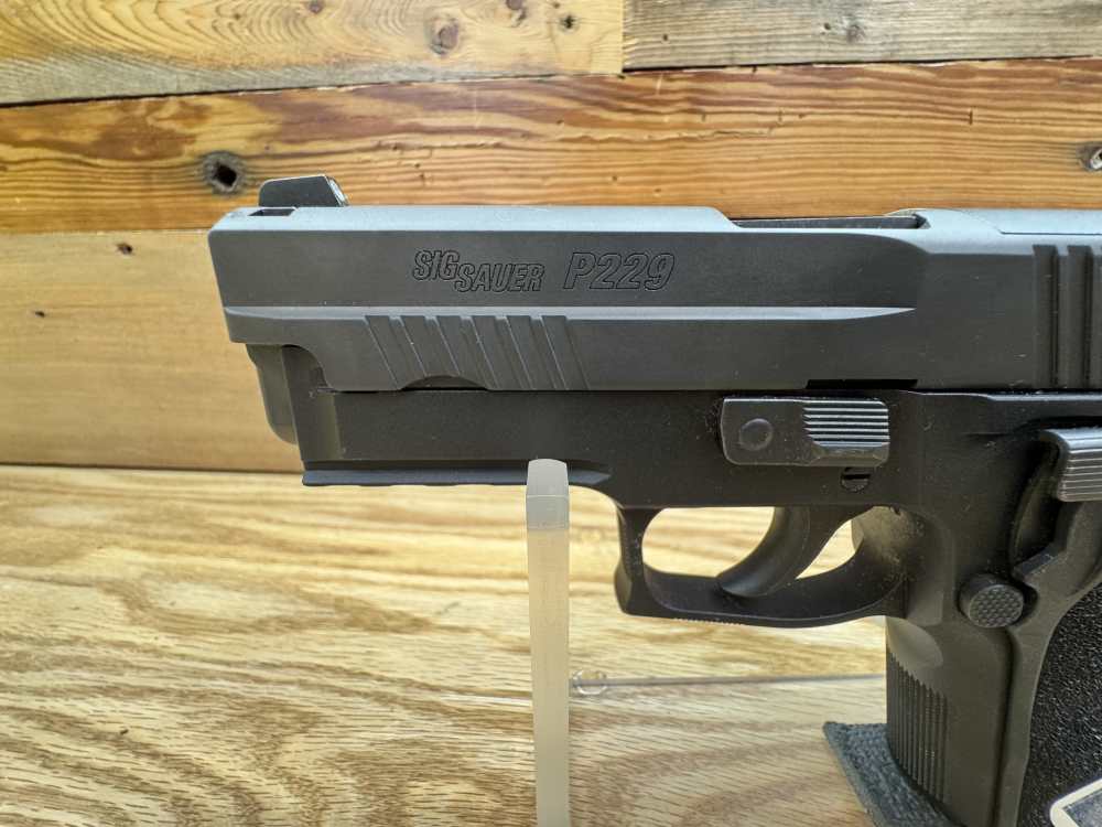 SIG SAUER P229 ELITE 9mm Semi-Auto Pistol - PENNY START! NO RESERVE!-img-5