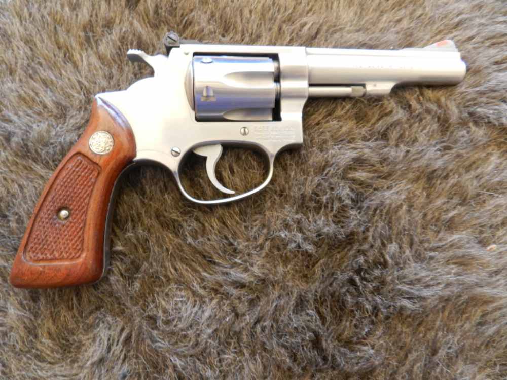 S&W Model 63 22 Caliber 4" Stainless NIB-img-4