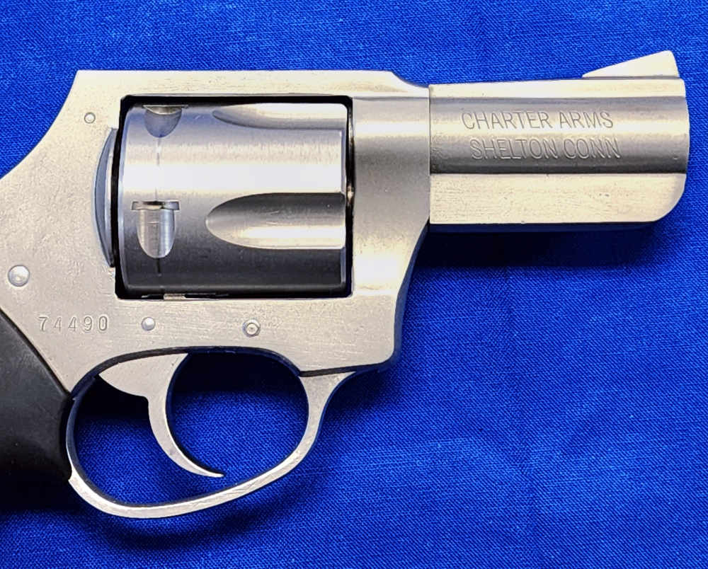 CHARTER ARMS BULLDOG PUG .44 SPL 2.5" IN BOX W/ SAFARILAND HOLSTER-img-7
