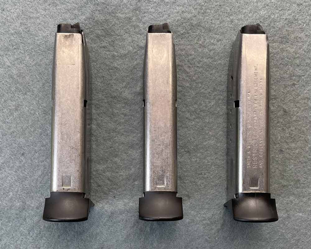 Nice-3 Pack Smith & Wesson 6906 / 6904 /69 Series Factory Mags $Super Deal$-img-2