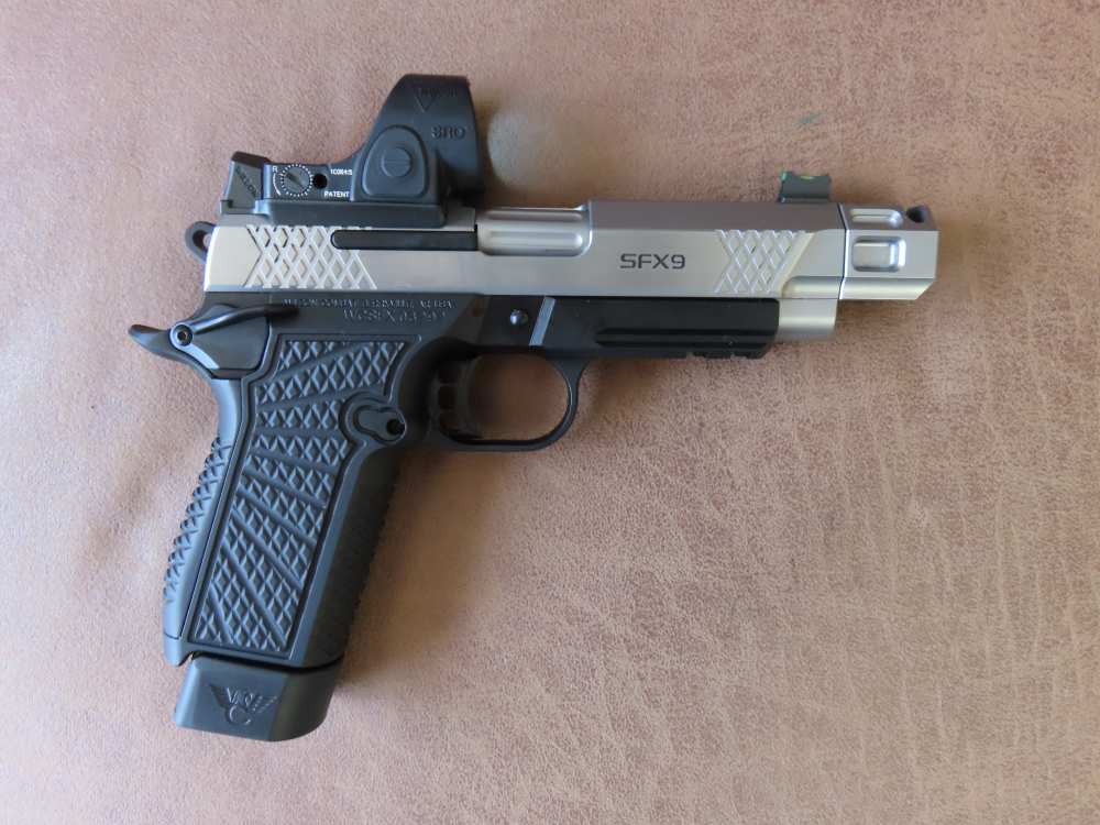 WILSON COMBAT SFX9 9MM, 2 MAGS, ORG CASE, TRIJICON SRO-img-5