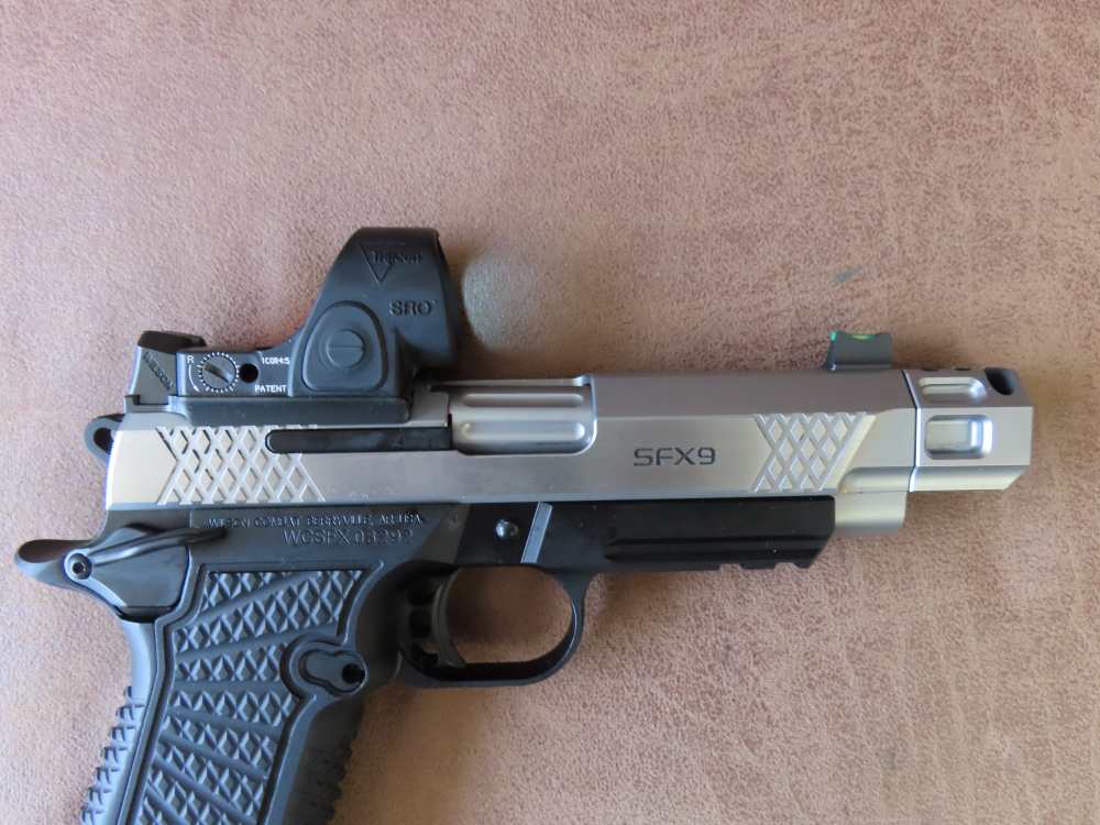 WILSON COMBAT SFX9 9MM, 2 MAGS, ORG CASE, TRIJICON SRO-img-8