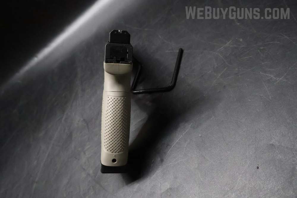 CZ-USA P-10 C Semi-Automatic Pistol 9mm Parabellum-img-12