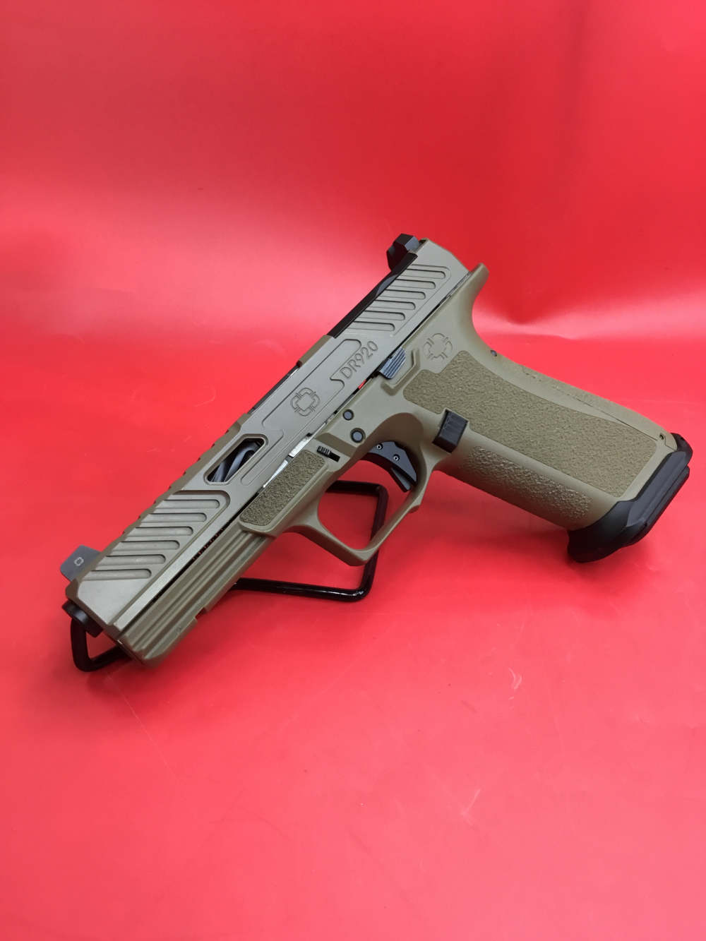 Shadow Systems DR920 Full Side FDE/ TAN 4.5” Fluted OR 17rd -img-1