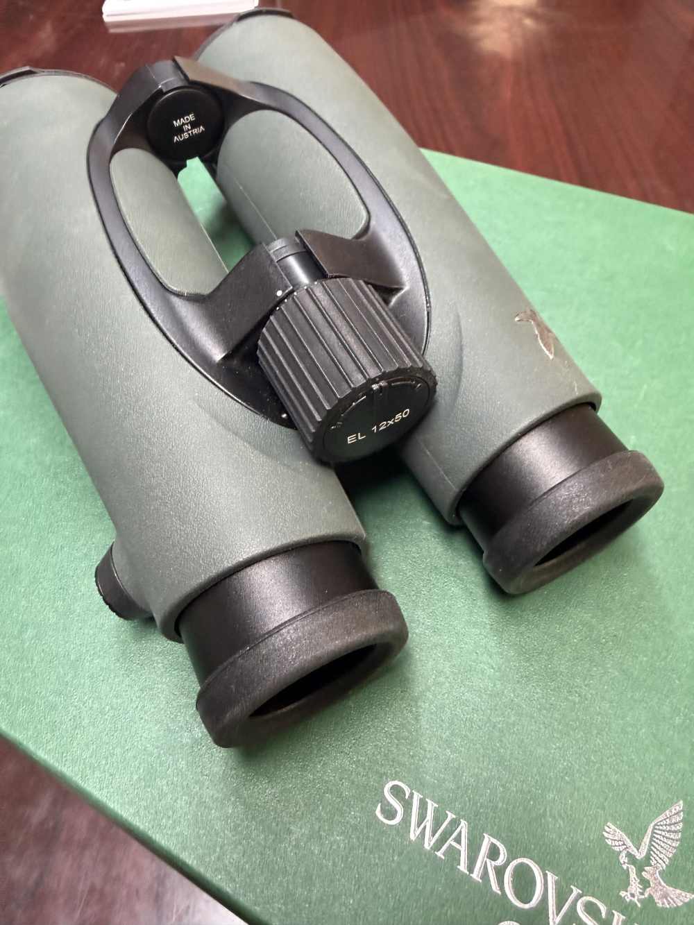 Swarovski 12x50 EL Binoculars CLOSEOUT (Display)-img-3