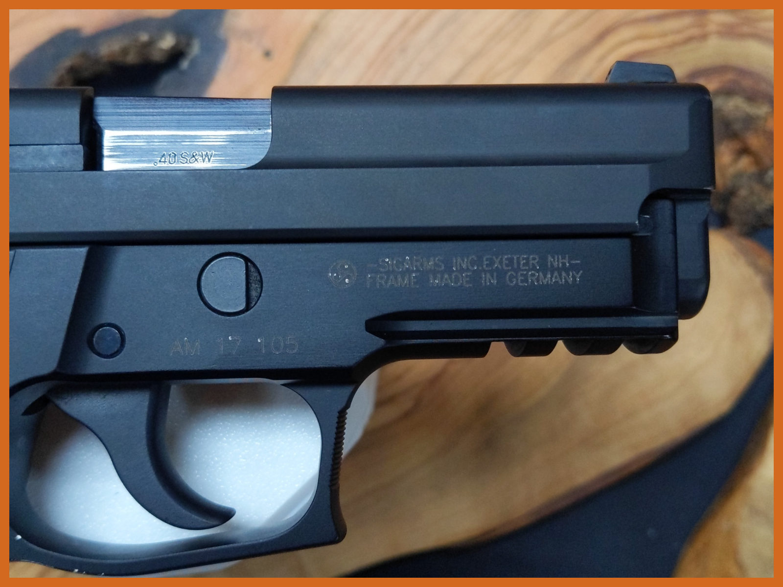 SIG Sauer P229 40 Smith & Wesson Railed-img-7
