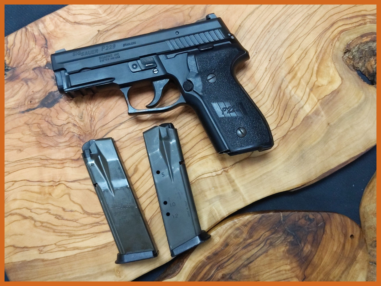 SIG Sauer P229 40 Smith & Wesson Railed-img-6