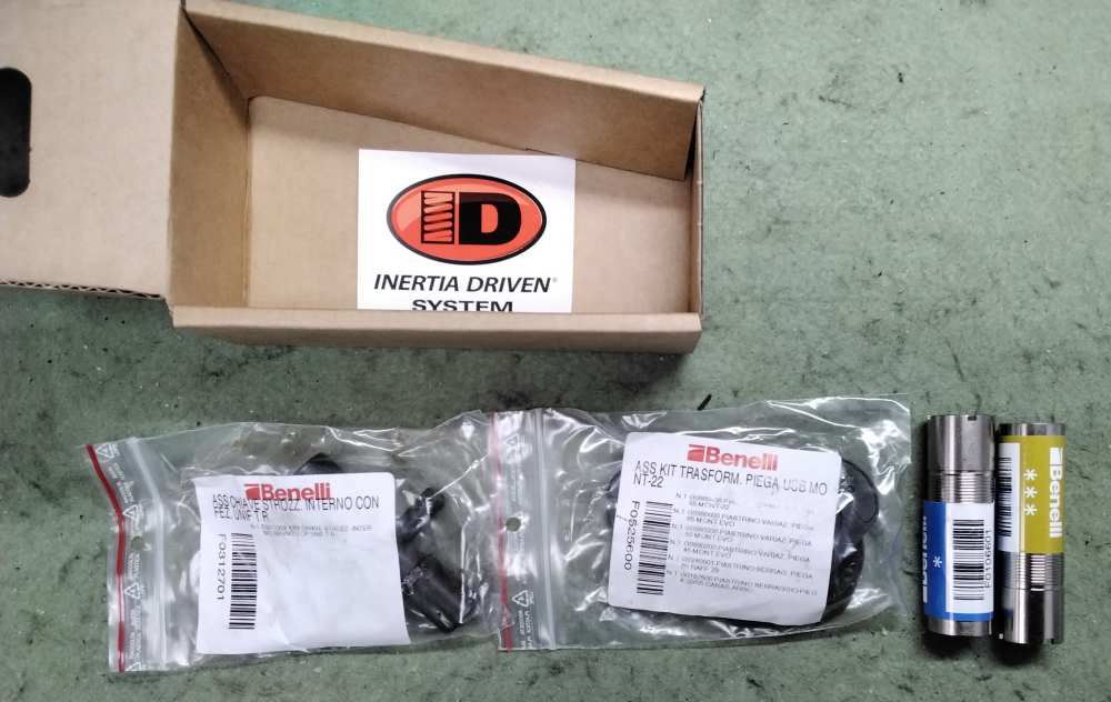 Benelli Montefeltro 12GA 28" NEW IN BOX Inertia Driven Walnut 3 Chokes-img-57