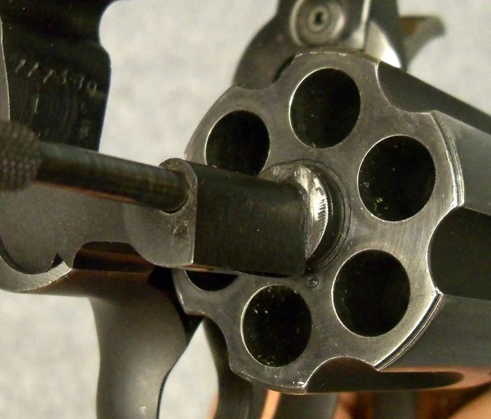 COLT OFFICIAL POLICE .38 SPECIAL 6" HEAVY BARREL EXC CONDITION IN AND OUT.-img-16
