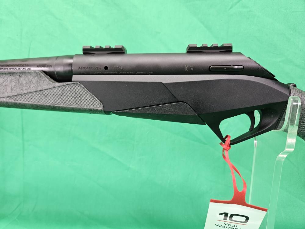 NIB Benelli LUPO Bolt Action Rifle .308 Win 22" Barrel Threaded 5/8X24-img-6