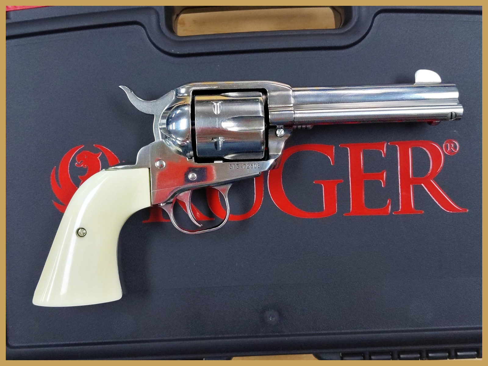 Ruger New Vaquero 357 Magnum High-Gloss Stainless-img-0