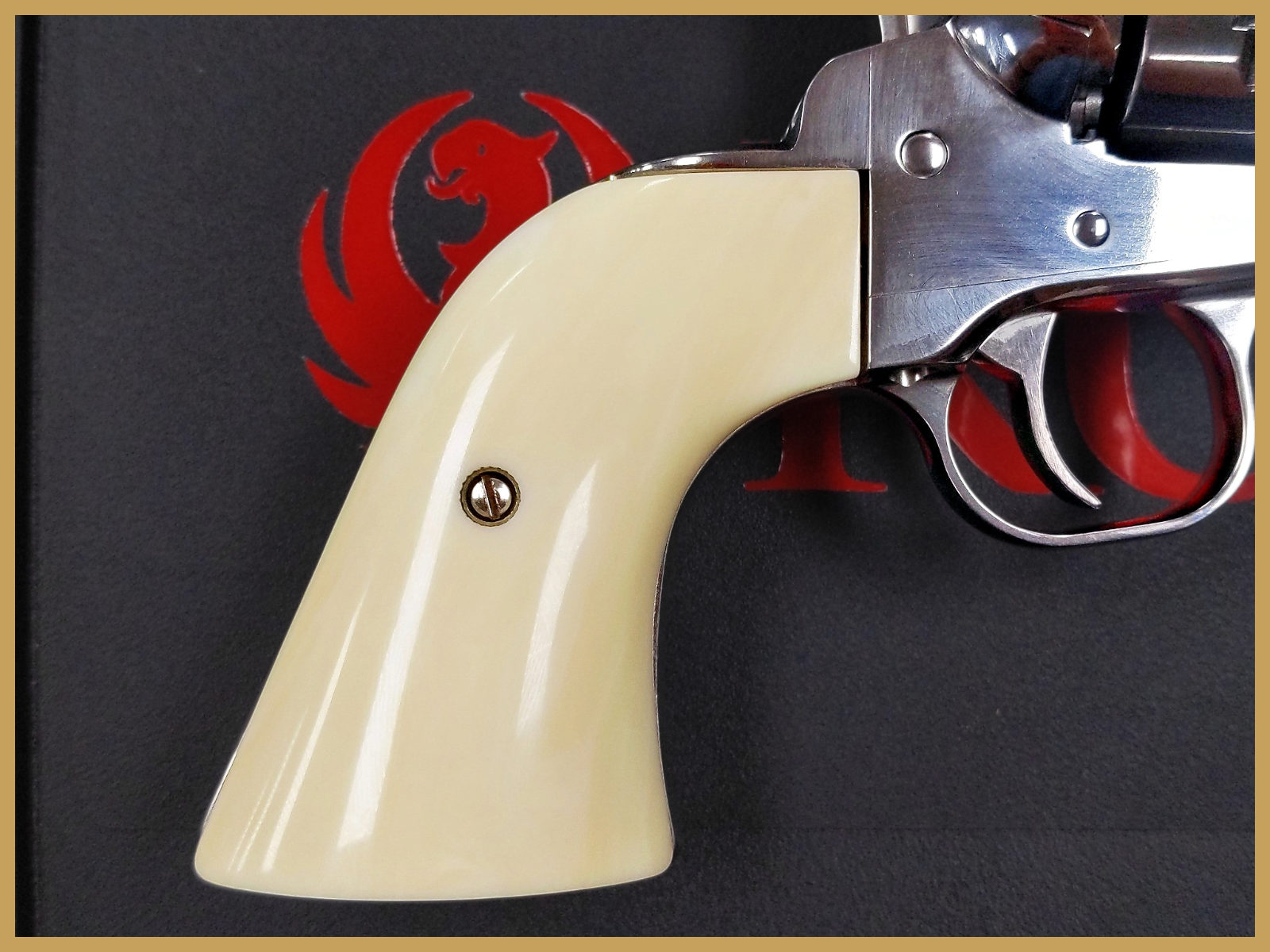 Ruger New Vaquero 357 Magnum High-Gloss Stainless-img-2