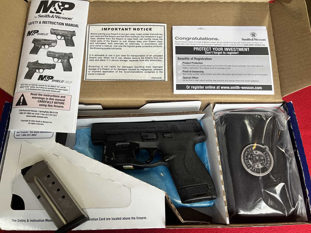 NIB - S&W Performance Center M&P40 Shield M2.0 - W/ Nightstick Light/Laser-img-6