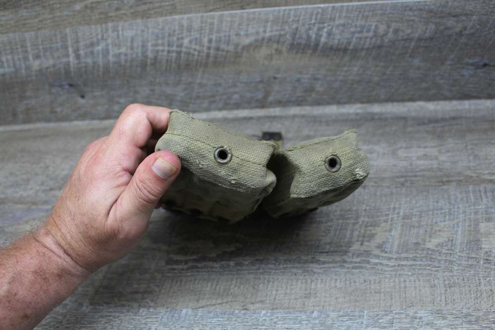1976 Israel 5 Mag pouch & 4-25 rd Mags 1-32 rd mag Uzi 9mm-img-4